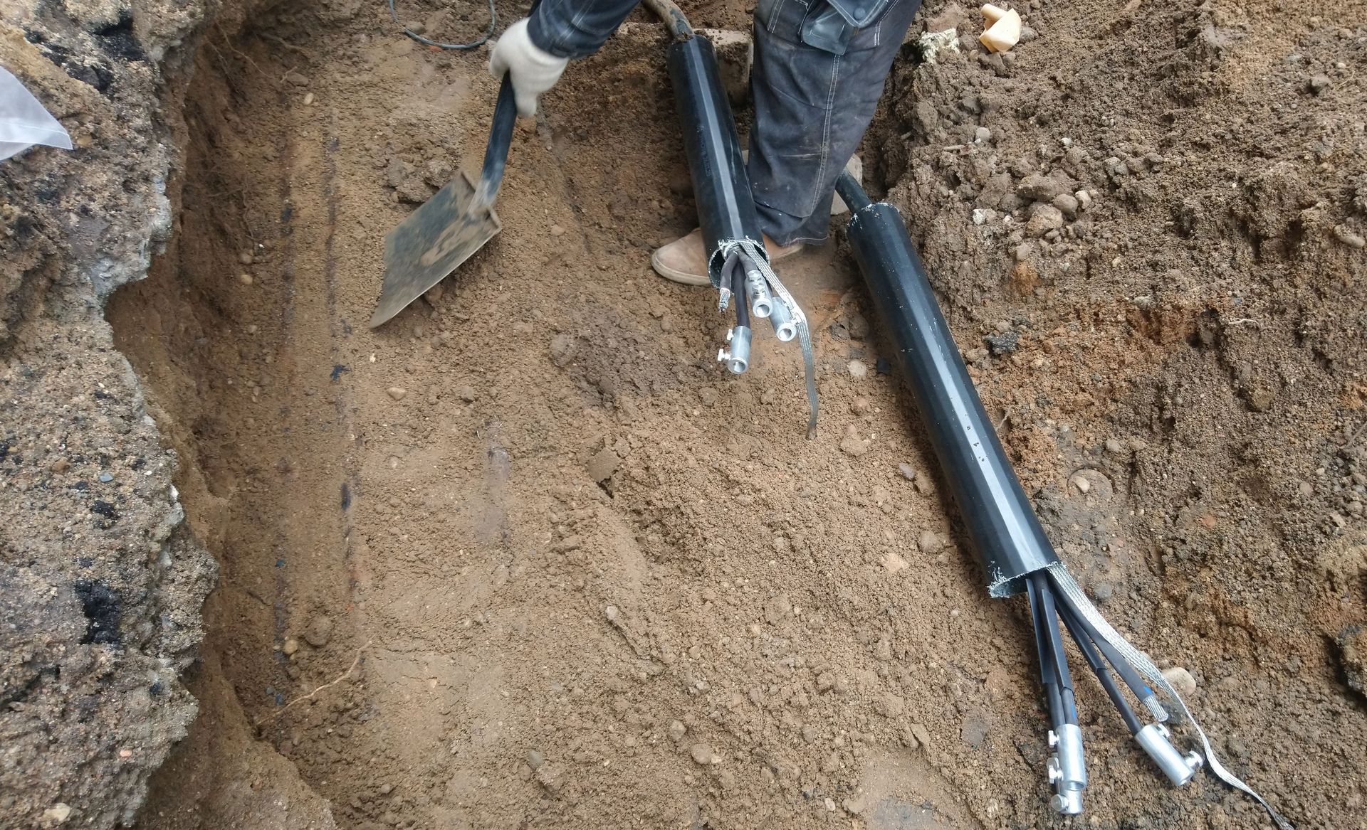 Установка концевых и соеденительных муфт